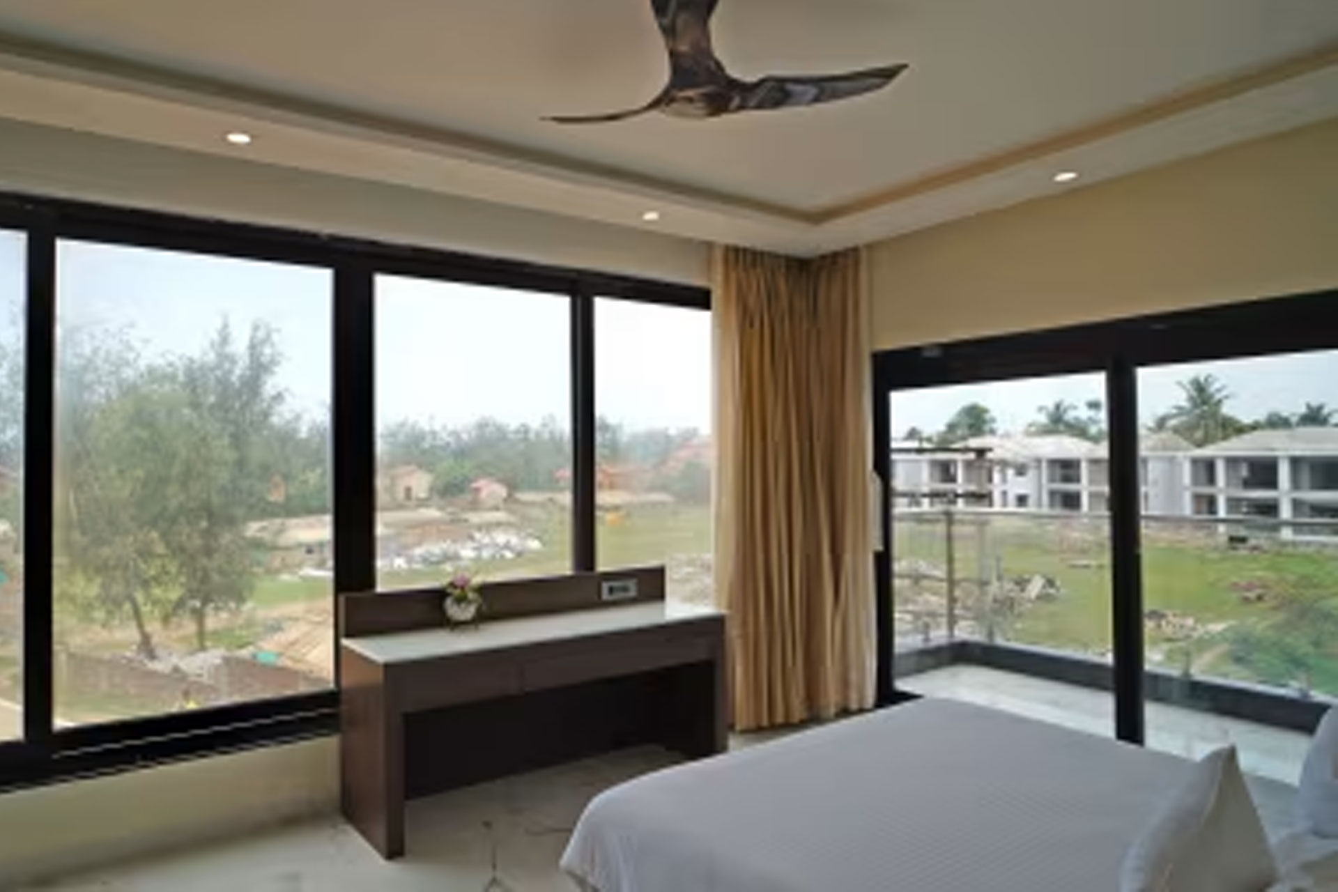 sea_view_royal_suite_namdarmoni